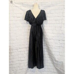 MinkPink Womens Xs Black Jumpsuit Deep V Velvet Corduroy Cropped Wide‎ Leg